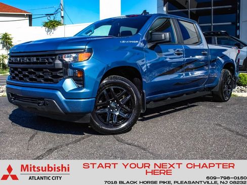 Used 2024 Chevrolet Silverado 1500 Custom AWD/4WD image 1