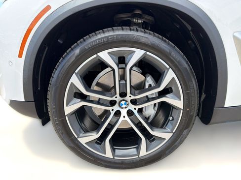 Used 2025 BMW X5 sDrive40i w/ Parking Assistance Package RWD image 13