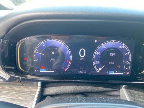 Used 2022 Jeep Wagoneer Series III w/ Premium Group I image 19