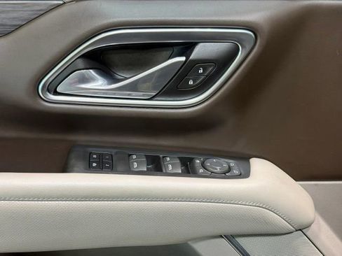 Used 2021 GMC Yukon SLT w/ SLT Luxury Plus Package AWD/4WD image 13