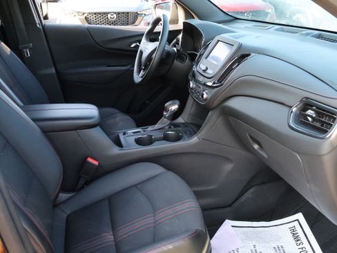 Used 2023 Chevrolet Equinox RS w/ LPO, Floor Liner Package AWD/4WD image 7
