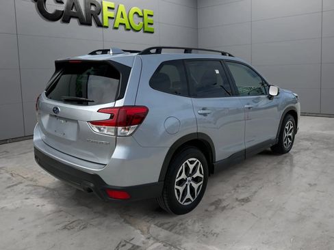 Used 2023 Subaru Forester Premium AWD/4WD image 10