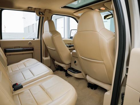 Used 2008 Ford F450 Lariat image 25