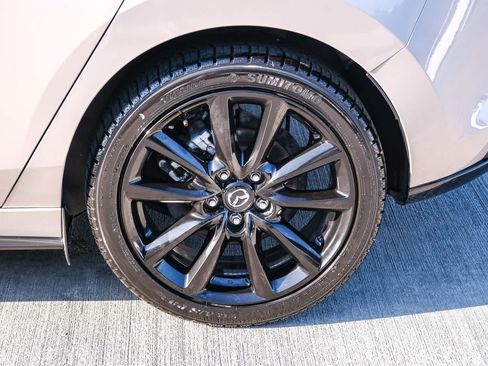 Used 2024 MAZDA MAZDA3 s FWD image 9