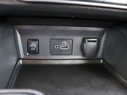 Used 2024 Nissan Sentra S FWD image 31