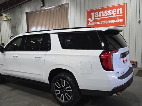 Used 2024 GMC Yukon XL AT4 w/ AT4 Premium Package image 3