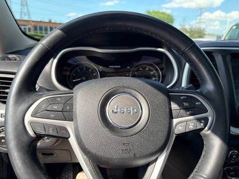 Used 2014 Jeep Cherokee Trailhawk w/ Technology Group AWD/4WD image 14