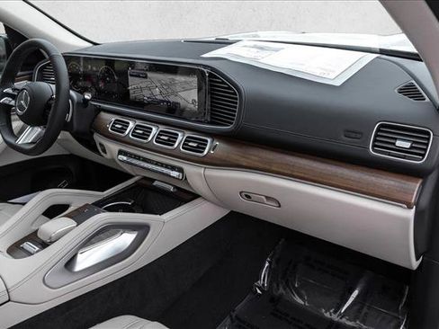 New 2026 Mercedes-Benz GLS 450 4MATIC image 26