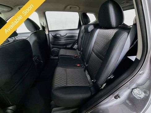 Used 2018 Nissan Rogue S AWD/4WD image 23