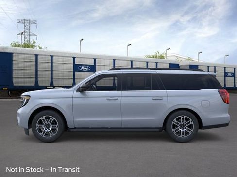 New 2026 Ford Expedition Max Active AWD/4WD image 3