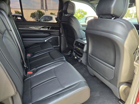 Certified 2022 Jeep Wagoneer Series II AWD/4WD image 28