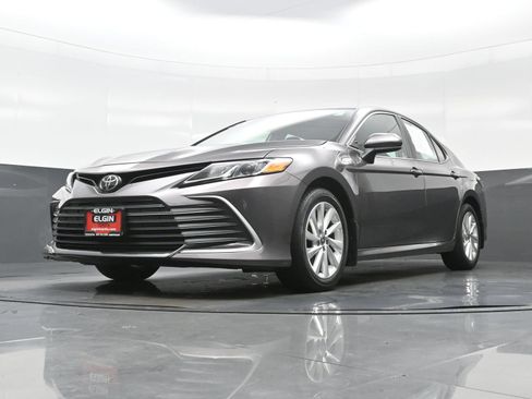 Used 2023 Toyota Camry LE w/ Protection Package (Q2) (TMS) FWD image 28