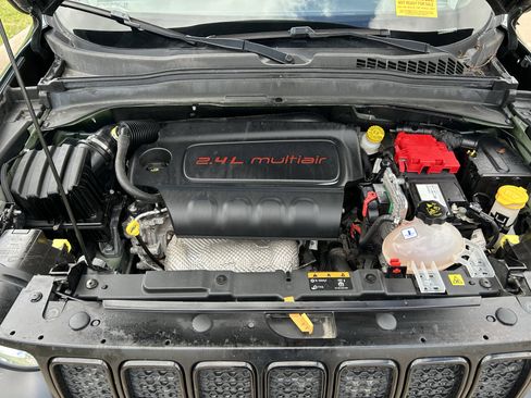 Used 2021 Jeep Renegade Sport AWD/4WD image 13