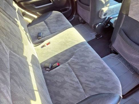 Used 2004 Honda CR-V EX image 32