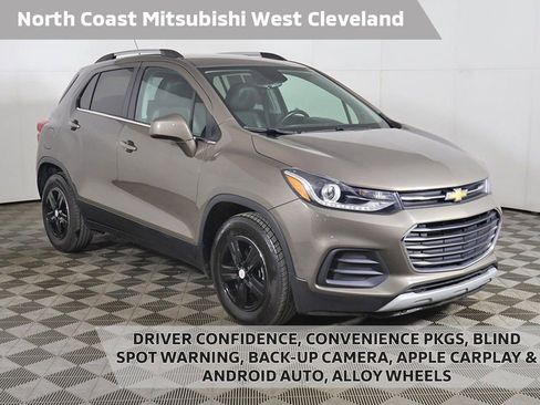 Used 2020 Chevrolet Trax LT w/ Driver Confidence Package FWD image 1