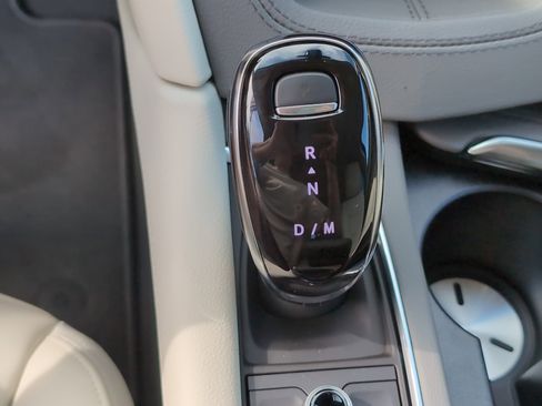 New 2025 Cadillac XT6 Premium Luxury image 18