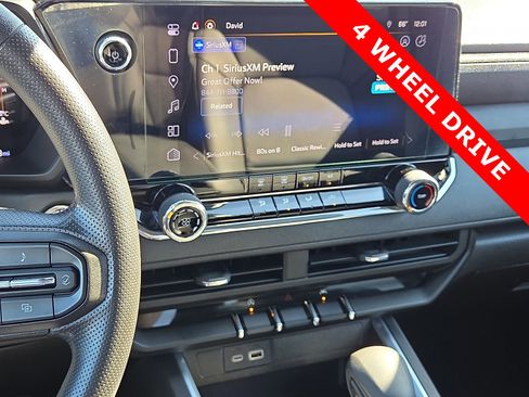 Used 2024 Chevrolet Colorado Trail Boss image 16