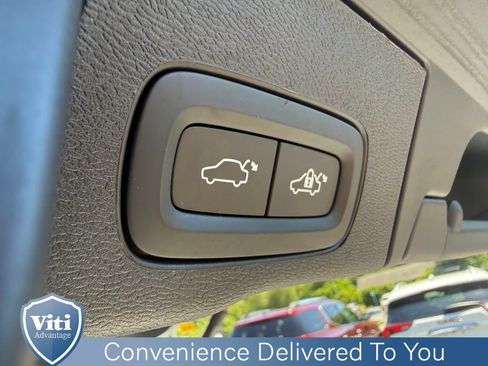 Certified 2025 Volvo XC60 T8 Plus w/ Protection Package Premier AWD/4WD image 25