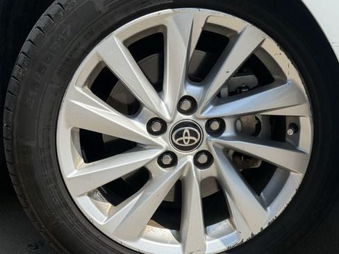 Used 2023 Toyota Camry LE FWD image 9
