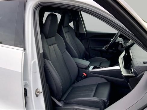 Used 2025 Audi Q5 Premium w/ Premium Plus AWD/4WD image 7