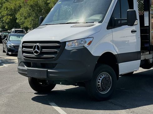 Used 2023 Mercedes-Benz Sprinter 3500 image 3