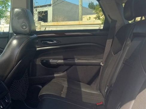 Used 2015 Cadillac SRX Luxury FWD image 16