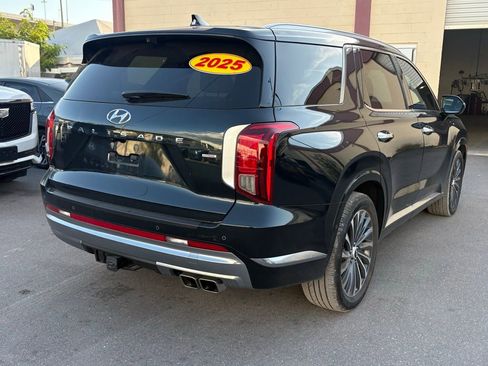 Used 2025 Hyundai Palisade Calligraphy AWD/4WD image 3