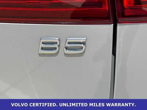 Certified 2023 Volvo XC60 B5 Plus FWD image 8