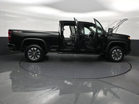 Used 2025 Chevrolet Silverado 2500 Custom w/ Custom Value Package AWD/4WD image 33