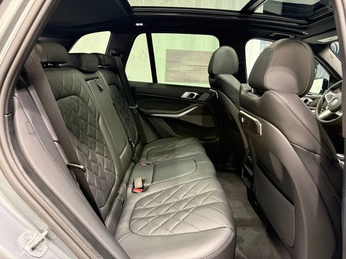 Used 2026 BMW X5 xDrive40i w/ M Sport Package AWD/4WD image 24