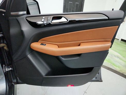 Used 2019 Mercedes-Benz GLE 43 AMG 4MATIC image 29