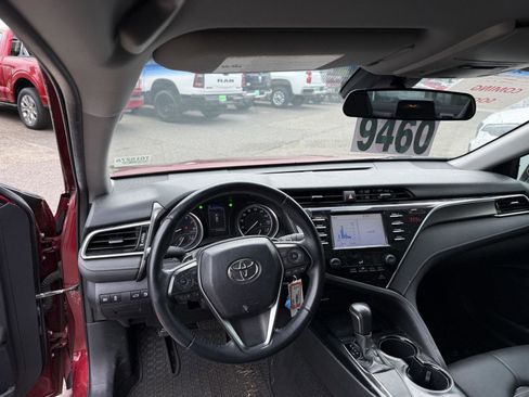 Used 2018 Toyota Camry SE w/ Protection Package (Q2) FWD image 14
