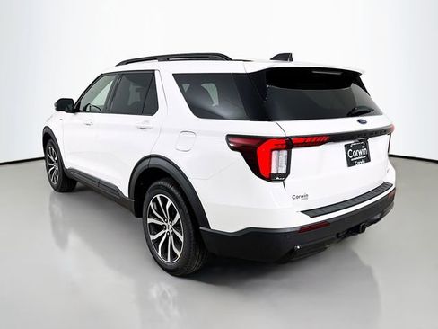 New 2026 Ford Explorer ST-Line image 5