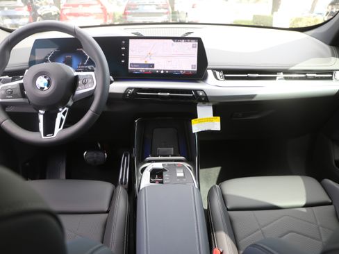 Certified 2025 BMW X1 xDrive28i w/ M Sport Package image 29