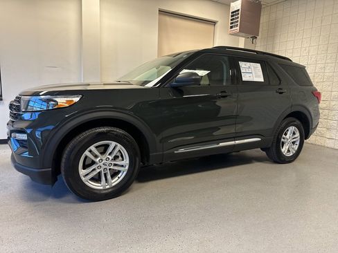Certified 2023 Ford Explorer XLT w/ Equipment Group 202A image 34