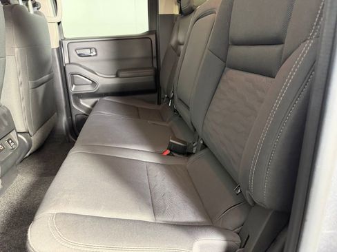 Used 2023 Nissan Frontier SV w/ SV Convenience Package RWD image 26