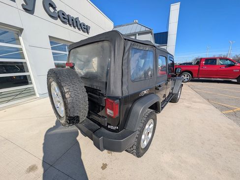 Used 2016 Jeep Wrangler Unlimited Sport AWD/4WD image 5