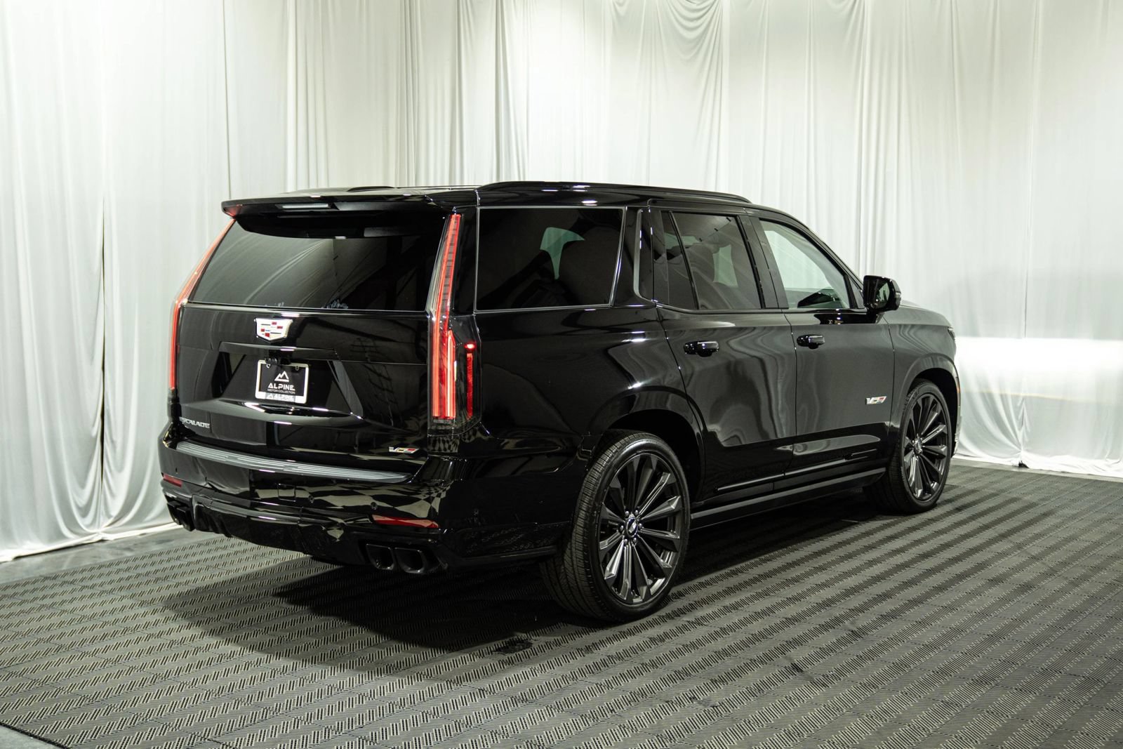 Used 2026 Cadillac Escalade V AWD/4WD image 2