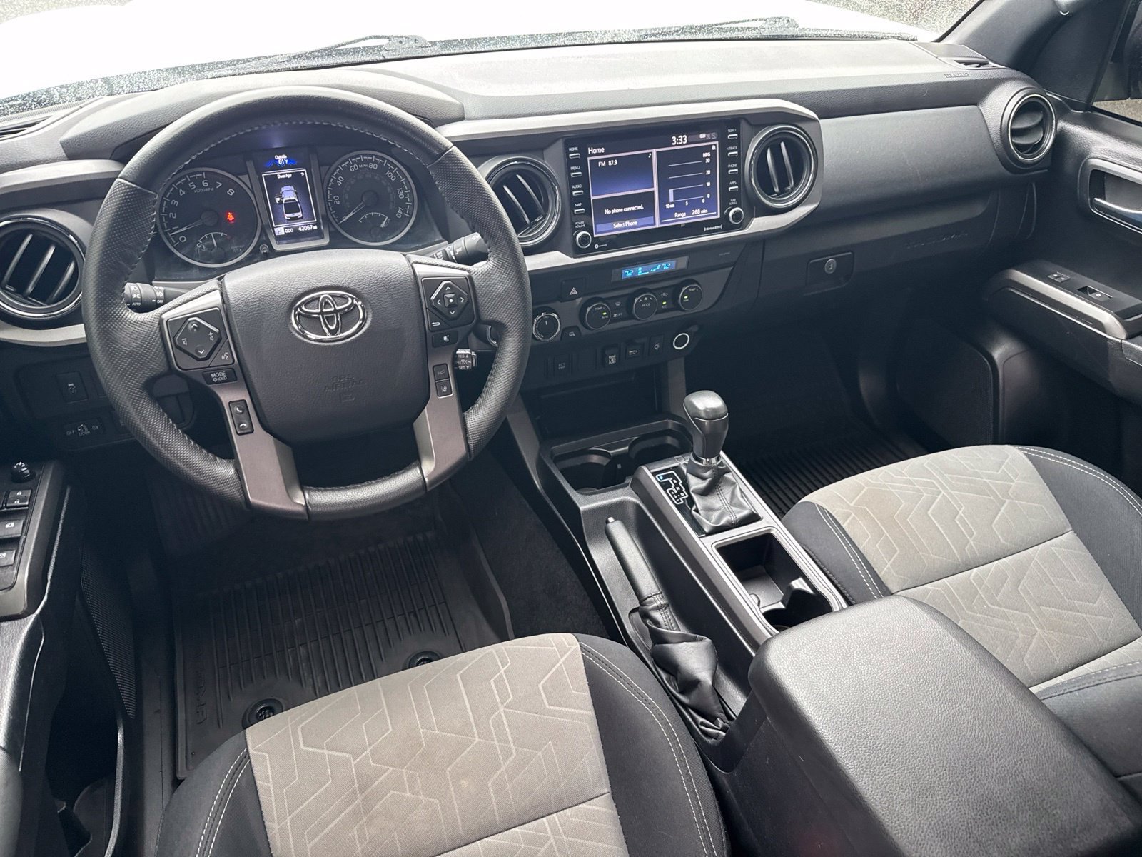 Used 2022 Toyota Tacoma TRD Off-Road AWD/4WD image 15