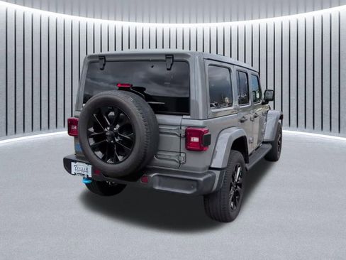 Certified 2022 Jeep Wrangler Unlimited Sahara w/ Cold Weather Group AWD/4WD image 10