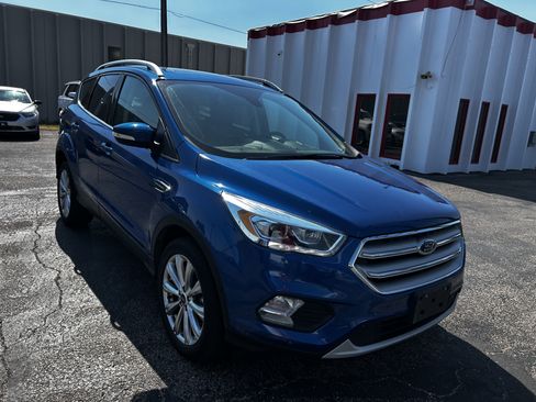 Used 2018 Ford Escape Titanium AWD/4WD image 7