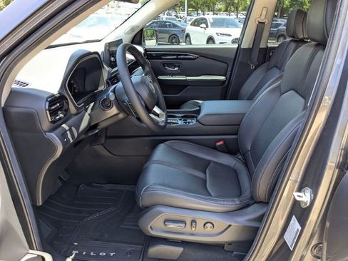 Certified 2025 Honda Pilot EX-L image 26