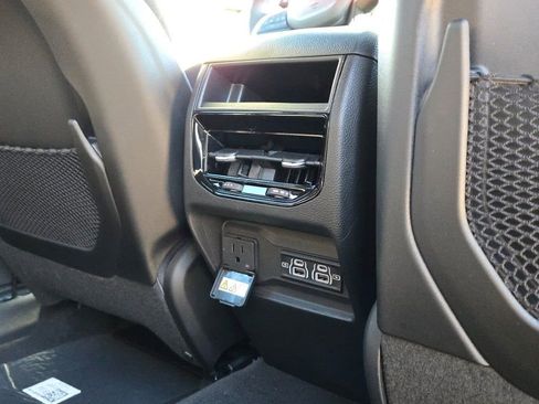 New 2025 Jeep Grand Cherokee Laredo X w/ Luxury Tech Group I image 12