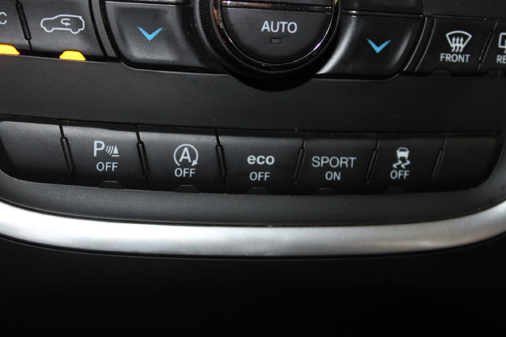 Used 2019 Dodge Durango SXT AWD/4WD image 40