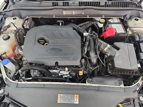 Used 2018 Ford Fusion SE w/ Fusion SE Technology Package image 37