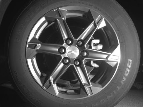 Used 2025 Chevrolet Blazer LT FWD image 14