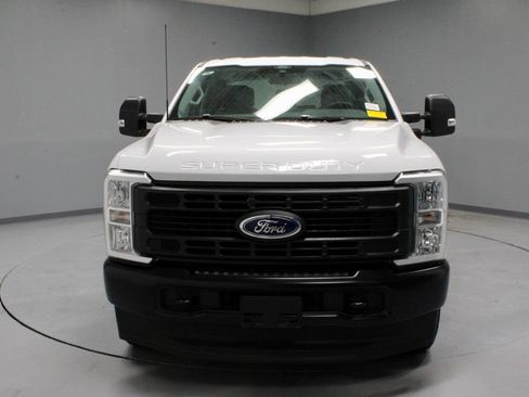 Certified 2026 Ford F250 XL AWD/4WD image 5