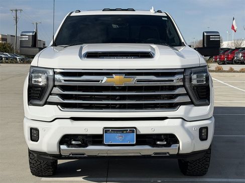 Certified 2024 Chevrolet Silverado 2500 High Country w/ High Country Premium Package image 8