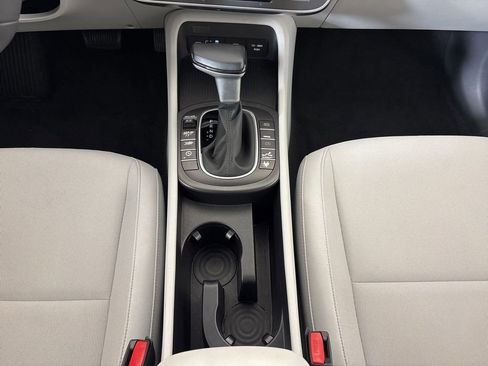 Used 2024 Hyundai Kona SEL image 25