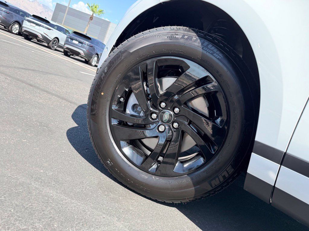 New 2026 Land Rover Range Rover Evoque S AWD/4WD image 5